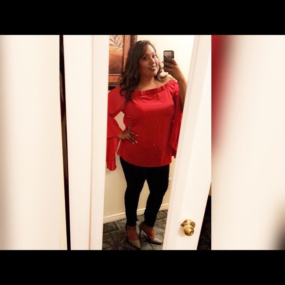 Meet your Posher, Mari - Picture 3 of 3